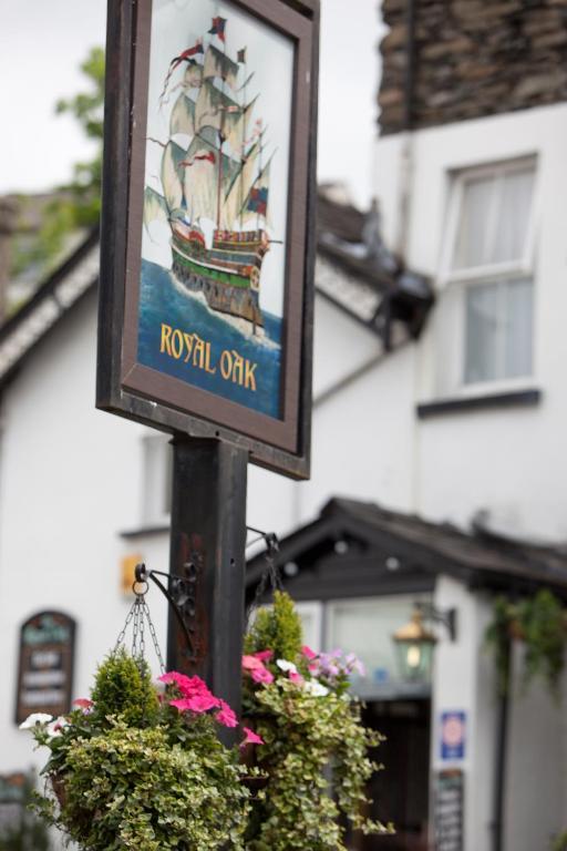 The Royal Oak Inn Bowness-on-Windermere Exterior photo